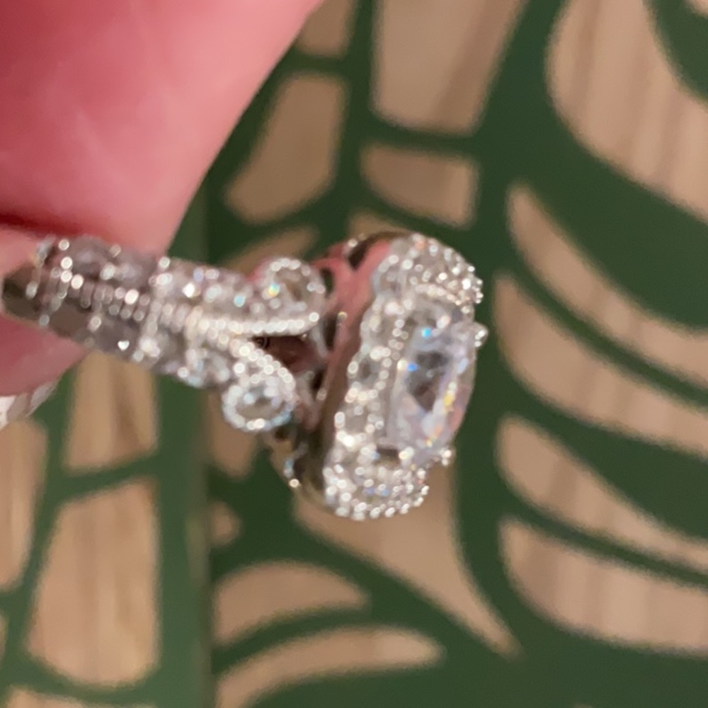 Bella Luce Ring - image 3